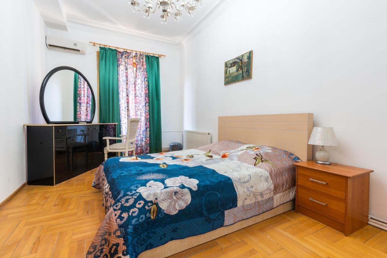 Center 4 You Hotel Tbilisi Luaran gambar