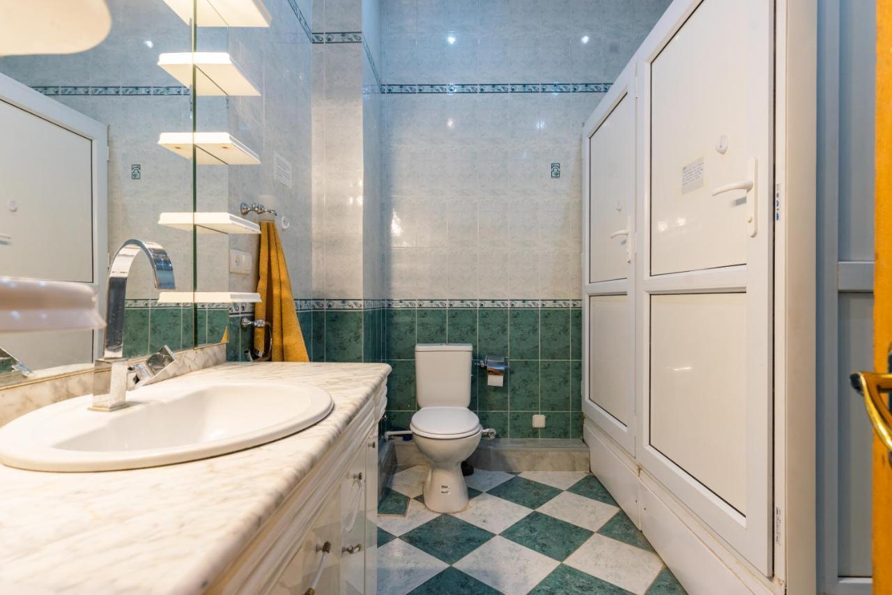 Center 4 You Hotel Tbilisi Luaran gambar